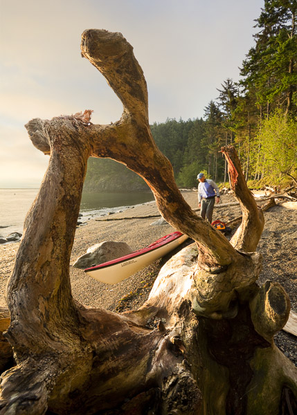 Image 3. Peek-a-boo driftwood provides a nice frame, with texture, and add near-to-far depth. Canon 5D II, 17-40mm f/4L @17mm, f/13, iso 200, 1/15sec.