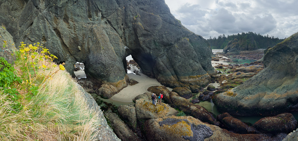 Tripod-mounted, 5-frames of two exposures each. My favorite of the group. This minus-tide shot has depth, lots of strong diagonals, interesting archways, even a repeat