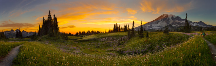 Mazama Ridge, stitch from 6 horizontal images, Canon 5D III, 29mm, f/11, 1/13 sec, ISO 100.